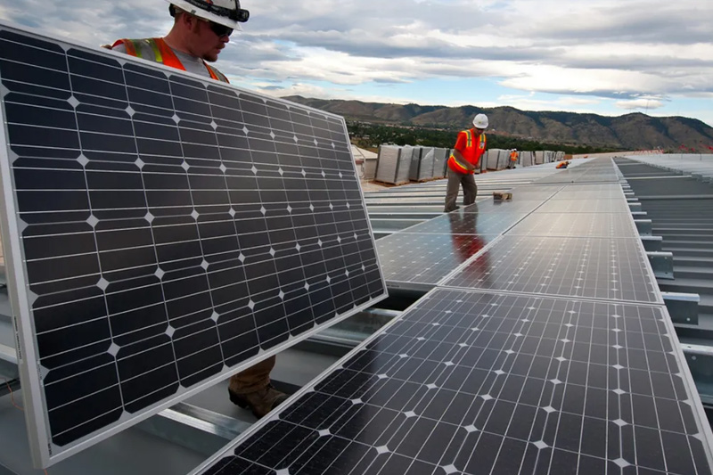 Containerized Battery Storage and Grid-Scale Storage